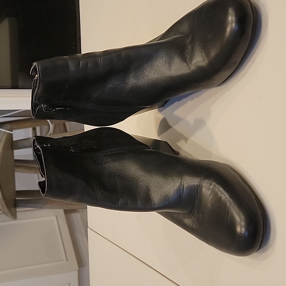 ISAAC MIZRAHI WEDGE BOOTIES